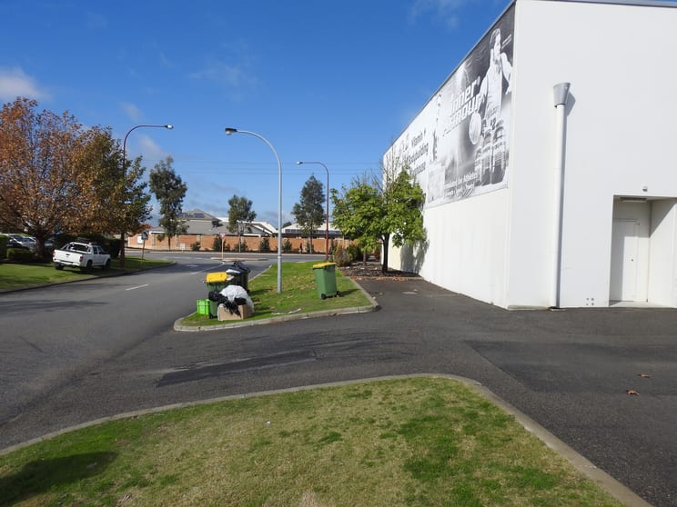 Click to view all images 11/489 Nicholson Road Canning Vale WA 6155 - Image 3