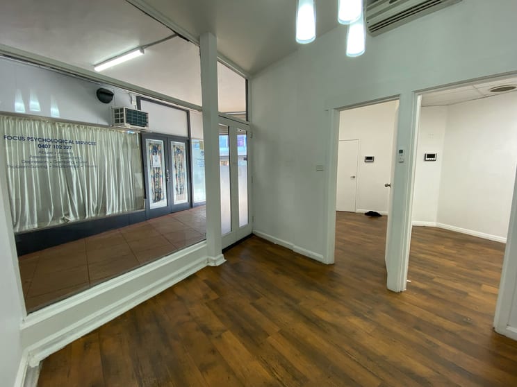 Click to view all images 1/673-675 Pittwater Road Dee Why NSW 2099 - Image 2