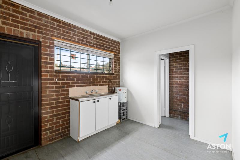 Click to view all images 10A The Mall Wantirna VIC 3152 - Image 3
