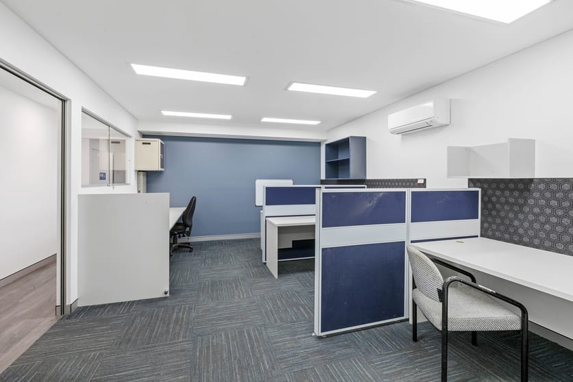 Click to view all images Capalaba QLD 4157 - Image 2