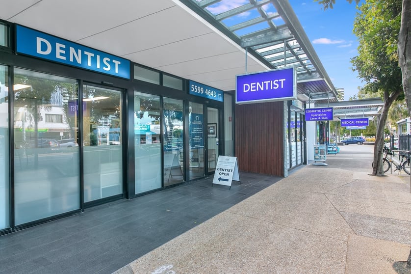 Click to view all images 91 Griffith Street Coolangatta QLD 4225 - Image 2