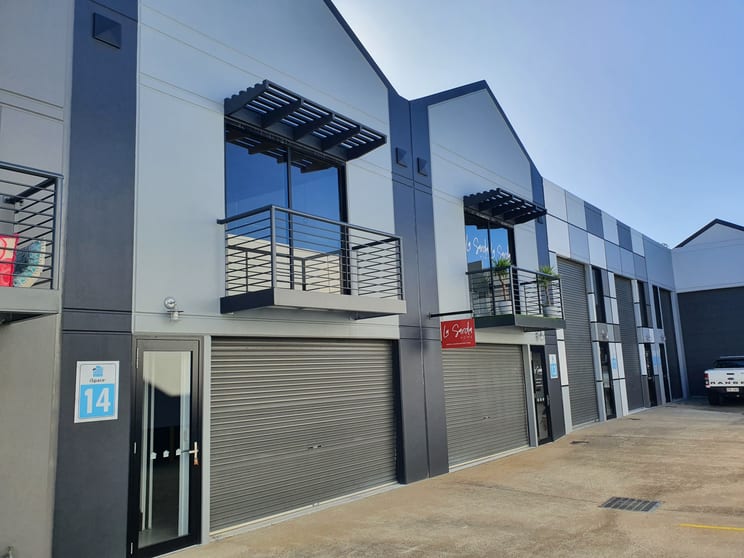 Click to view all images Burleigh Heads QLD 4220 - Image 2
