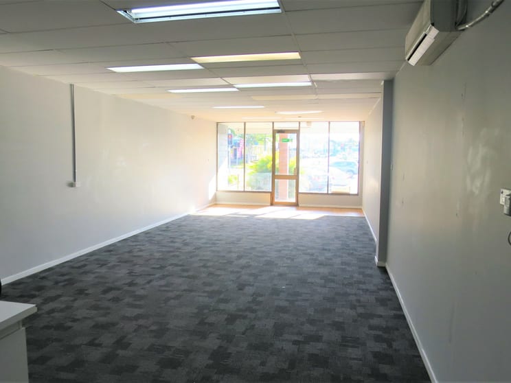 Click to view all images 1/390 Kingston Road Slacks Creek QLD 4127 - Image 2