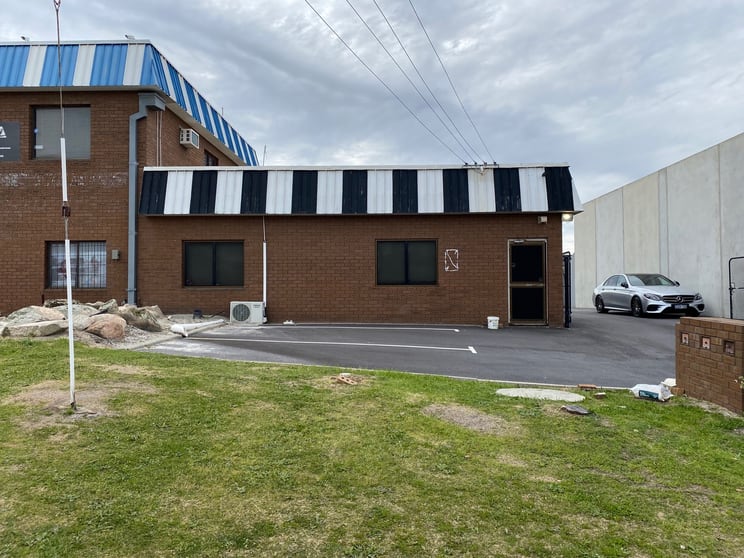 Click to view all images 2/24 Yampi Way Willetton WA 6155 - Image 2