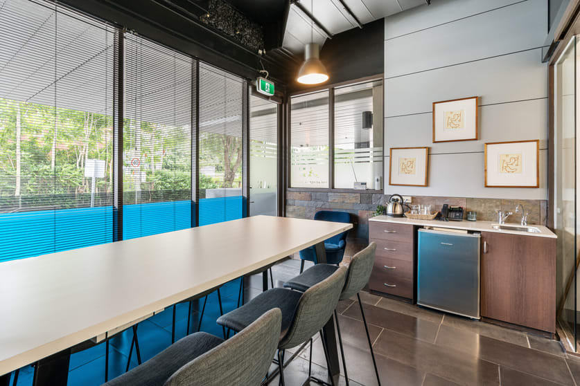 Click to view all images 10 Yarra Street South Yarra VIC 3141 - Image 2