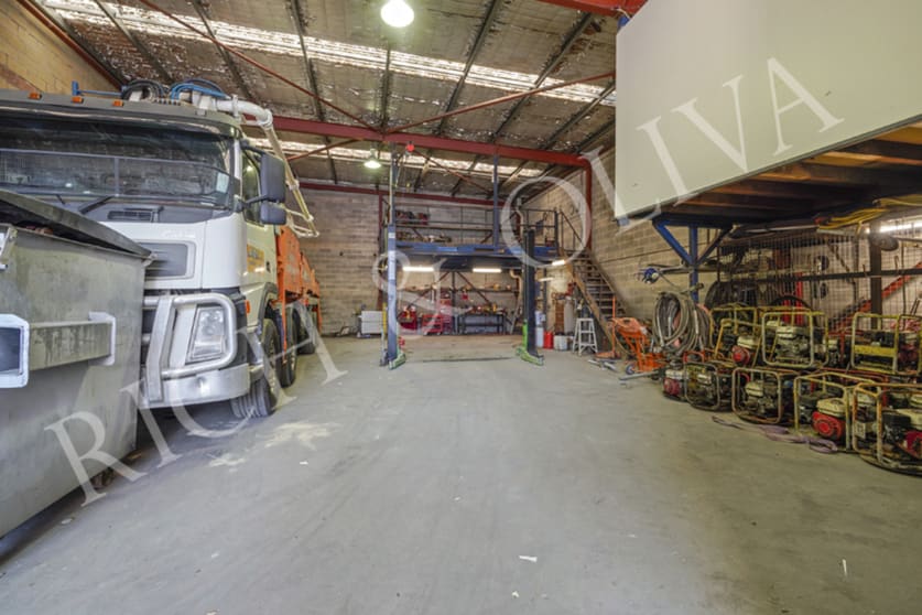 Click to view all images 68 Beresford Road Greenacre NSW 2190 - Image 3