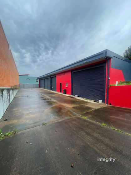 Click to view all images 2 Burr Avenue Nowra NSW 2541 - Image 1