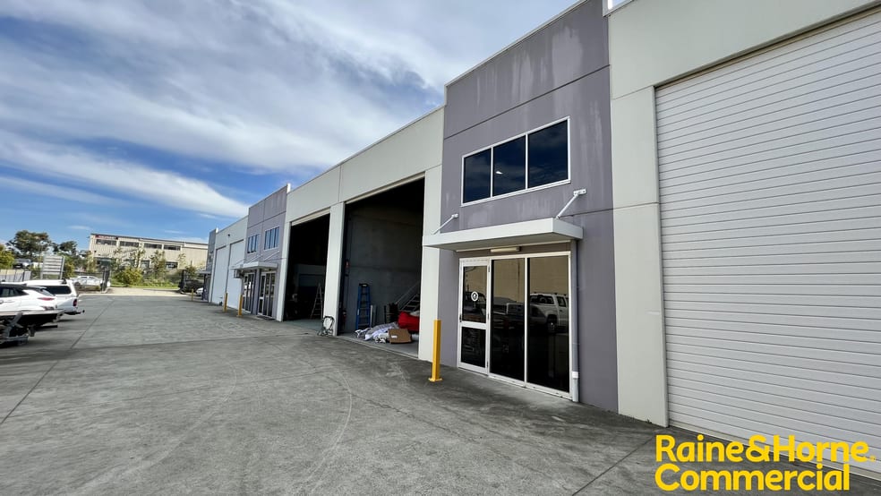 Click to view all images 4/25 Amsterdam Circuit Wyong NSW 2259 - Image 3