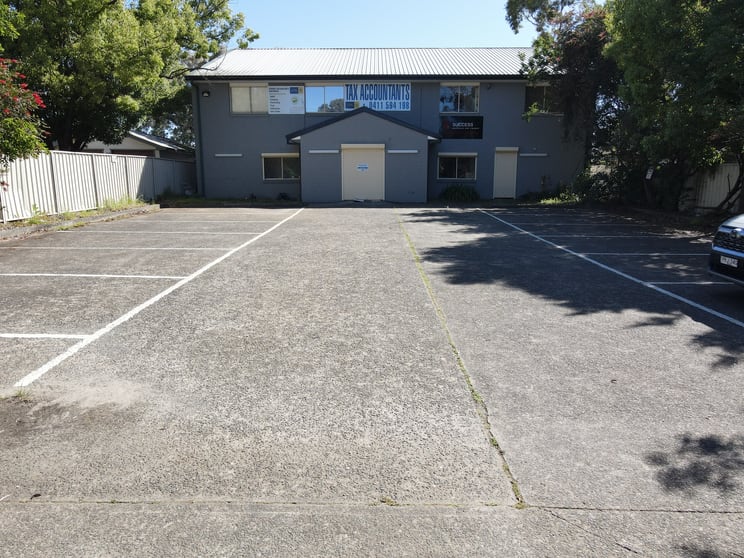 Click to view all images Suite 2/23 Chamberlain Street Campbelltown NSW 2560 - Image 1
