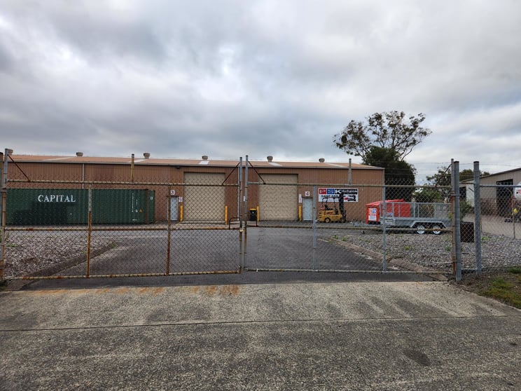 Click to view all images 4/9 Campbell Street Tomago NSW 2322 - Image 2