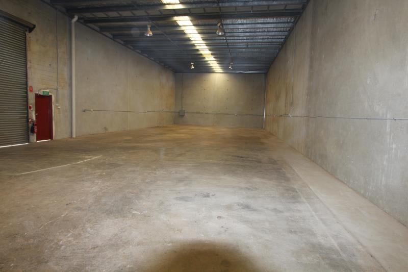 Click to view all images Unit 4/9 Moorlands Road Ingleburn NSW 2565 - Image 2