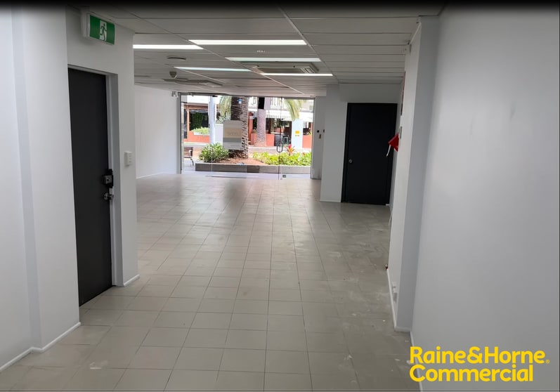 Click to view all images 3A/3195 Surfers Paradise Boulevard Surfers Paradise QLD 4217 - Image 3