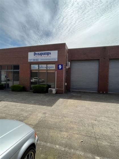 Click to view all images 9/1-3 EASTSPUR COURT Kilsyth VIC 3137 - Image 2