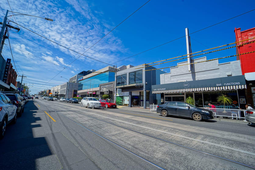 Click to view all images 210 High St Kew VIC 3101 - Image 3