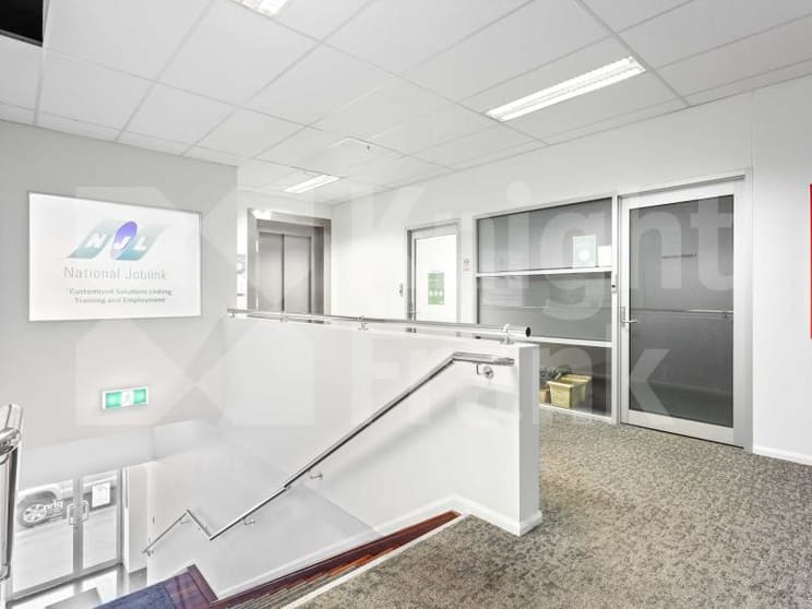 Click to view all images 226 Bolsover Street Rockhampton City QLD 4700 - Image 3