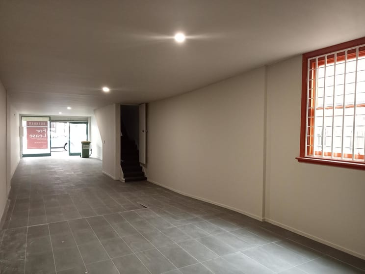 Click to view all images 217 Hampshire Road Sunshine VIC 3020 - Image 2