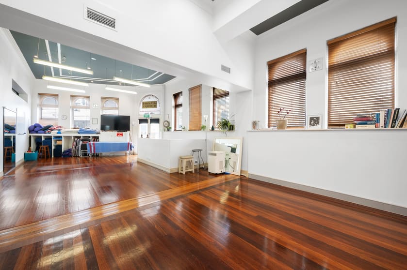 Click to view all images 330 St Georges Road Fitzroy North VIC 3068 - Image 2