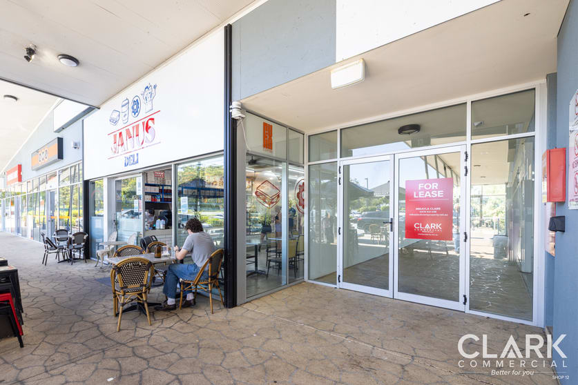 Click to view all images 458 Olsen Avenue Molendinar QLD 4214 - Image 3