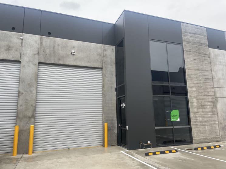 Click to view all images 2/14 Fink Street Williamstown VIC 3016 - Image 2