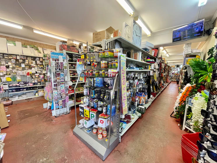 Click to view all images Ground Floor/15-17 Plantation Street Wentworth Falls NSW 2782 - Image 2