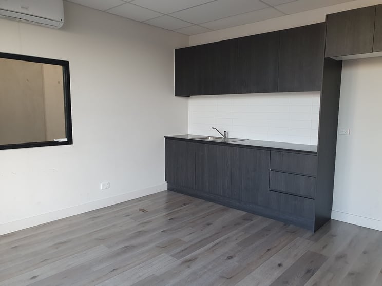 Click to view all images 5/10 Nova Court Craigieburn VIC 3064 - Image 2