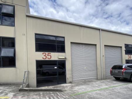Click to view all images Unit 35/3 Kelso Crescent Moorebank NSW 2170 - Image 1