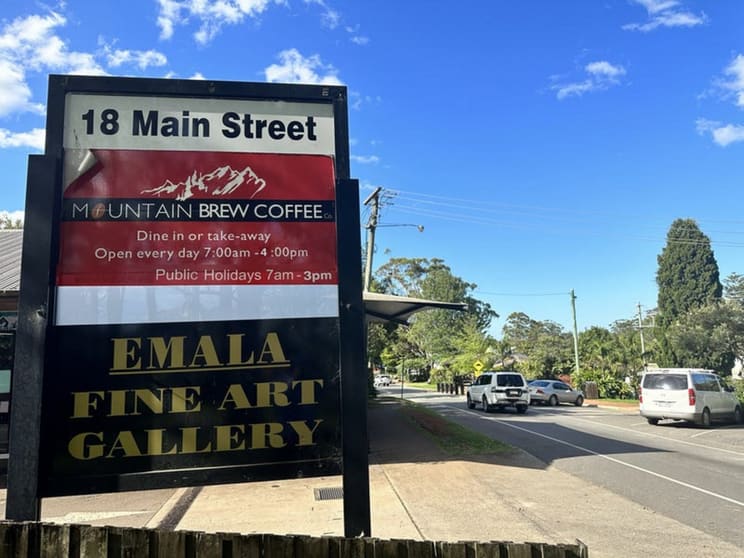 Click to view all images 4/18 Main Street Tamborine Mountain QLD 4272 - Image 3