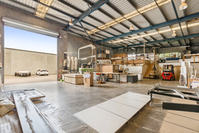 Click to view all images 1/11 Machinery Avenue Warana QLD 4575 - Image 1