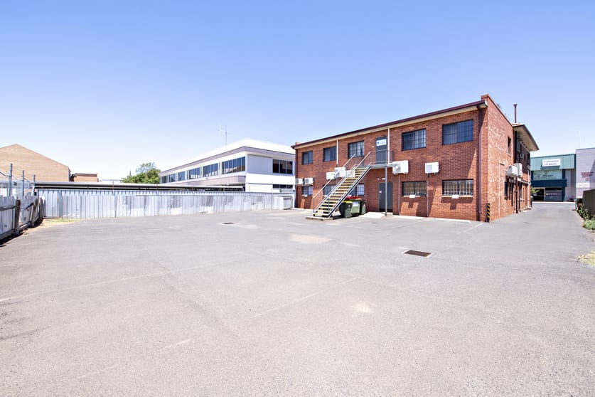 Click to view all images 8/46 Wingewarra Street Dubbo NSW 2830 - Image 2