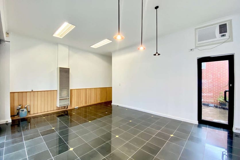Click to view all images 385 Hawthorn Road Caulfield South VIC 3162 - Image 2