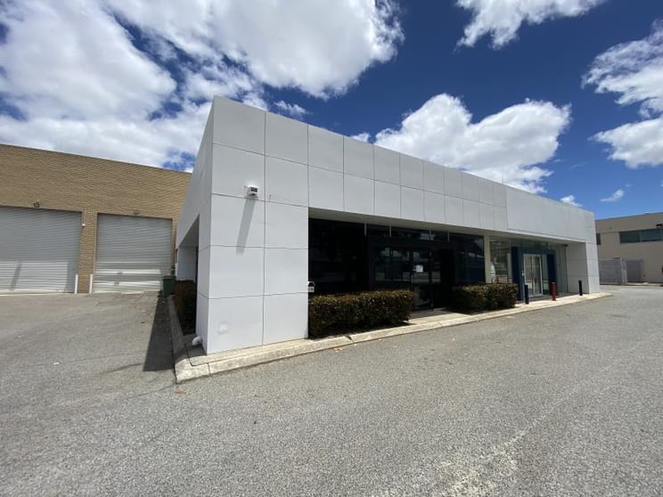 Click to view all images Unit 3/164 Abernethy Road Belmont WA 6104 - Image 1