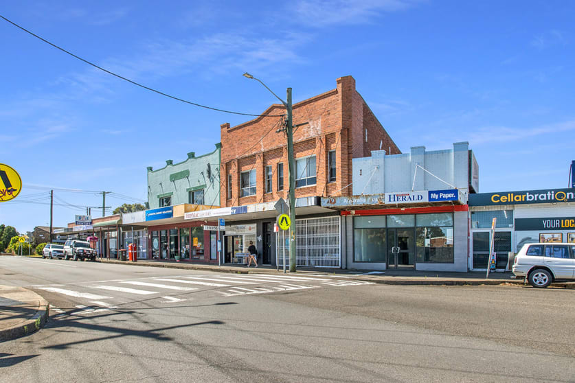 Click to view all images 12 Moate Street Georgetown NSW 2298 - Image 2