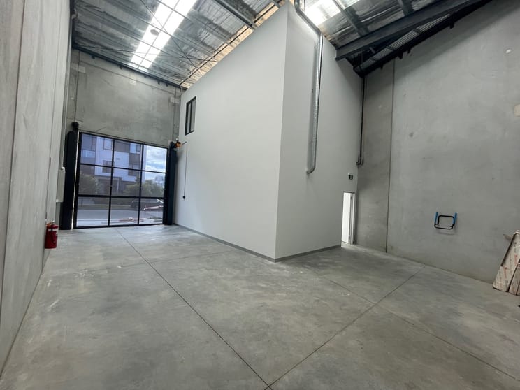 Click to view all images 13 Ambrose Avenue Cheltenham VIC 3192 - Image 3