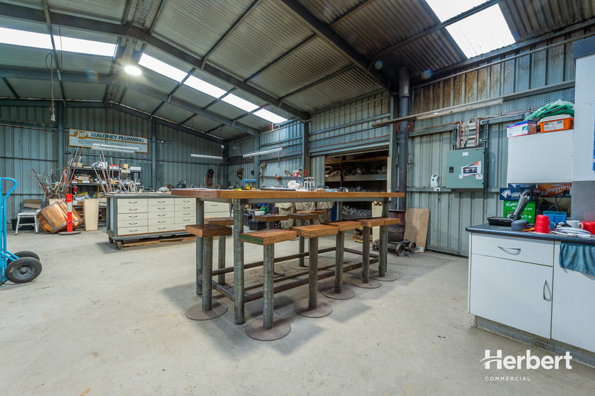 Click to view all images 6 WATTLE STREET Mount Gambier SA 5290 - Image 3