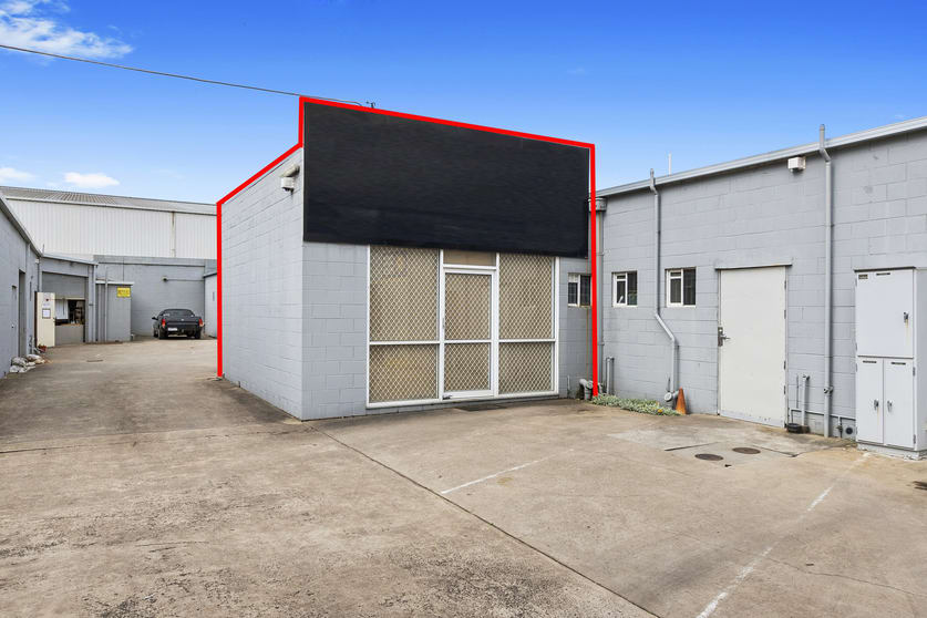 Click to view all images 2/5 Dowsett Street South Geelong VIC 3220 - Image 1