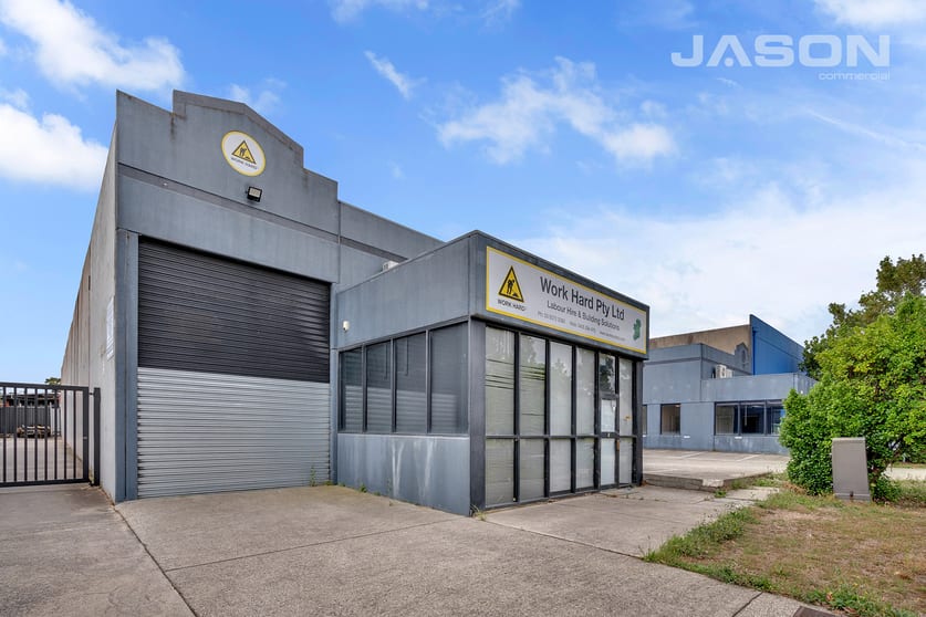 Click to view all images 1/9 Lindaway Place Tullamarine VIC 3043 - Image 1