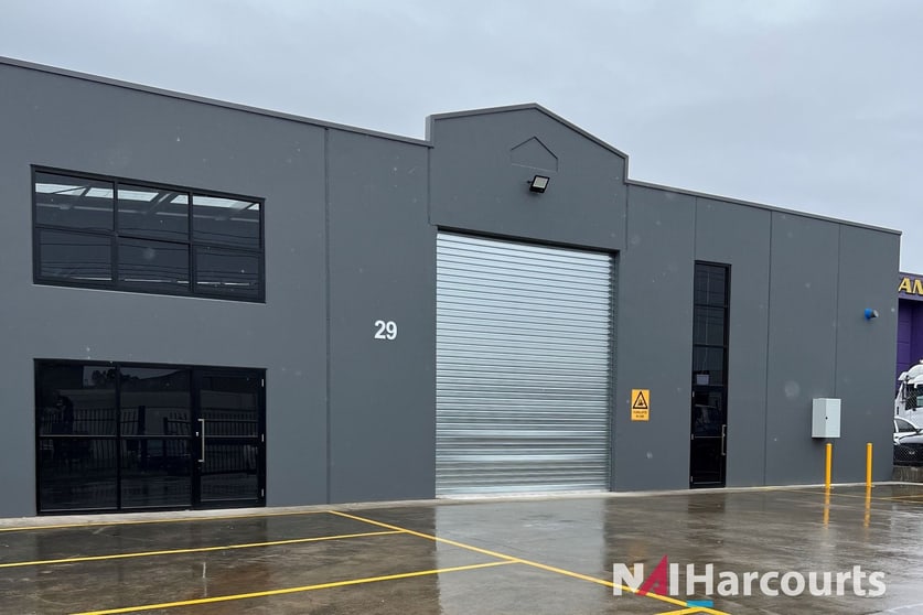 Click to view all images 29 Thornycroft Street Campbellfield VIC 3061 - Image 1