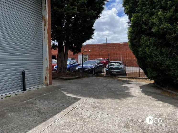 Click to view all images 6 Lewis Street Coburg VIC 3058 - Image 3
