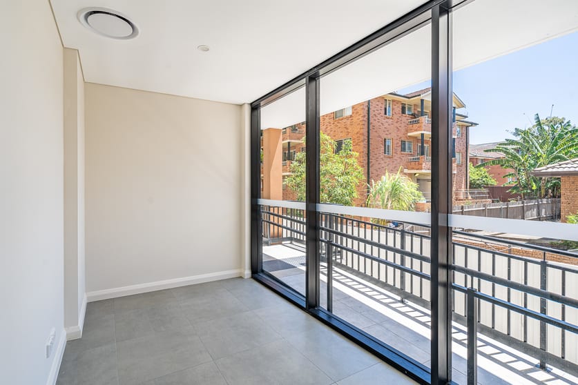 Click to view all images 1/29-35 Burlington Road Homebush NSW 2140 - Image 3