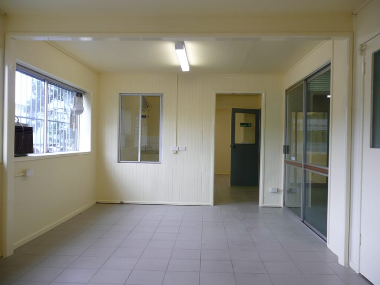 Click to view all images 4/94 Boniface Street Archerfield QLD 4108 - Image 3