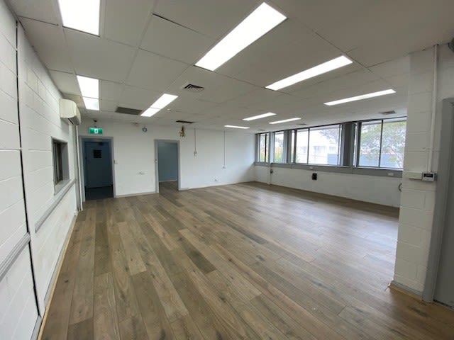 Click to view all images 95 Clapham Road Sefton NSW 2162 - Image 2