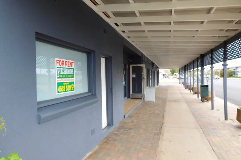 Click to view all images 10A Eileen Street Dalby QLD 4405 - Image 2