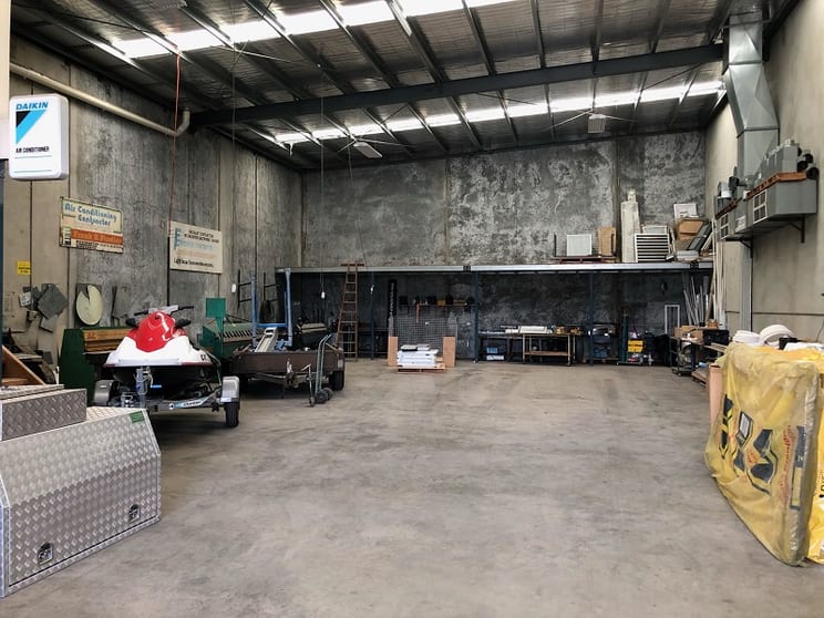 Click to view all images 16B Humeside Drive Campbellfield VIC 3061 - Image 3