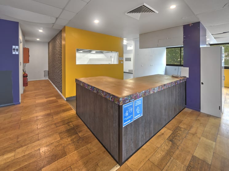 Click to view all images 130 Kinghorne Street Nowra NSW 2541 - Image 1