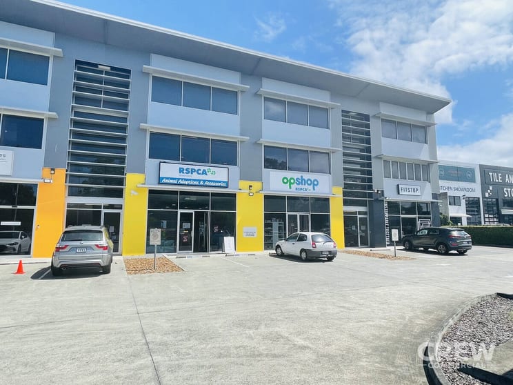 Click to view all images 1/118 Brisbane Road Labrador QLD 4215 - Image 3