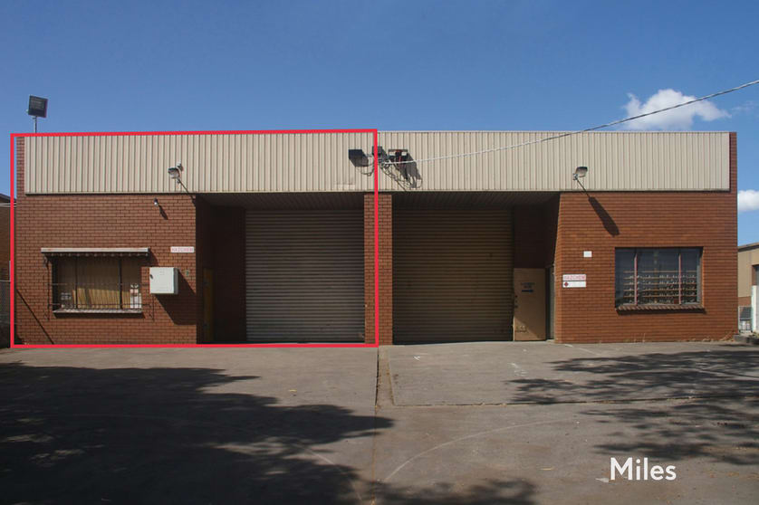 Click to view all images 1/9 Charnfield Court Thomastown VIC 3074 - Image 1