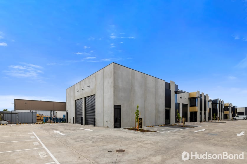 Click to view all images 26/2 Cobham Street Reservoir VIC 3073 - Image 2