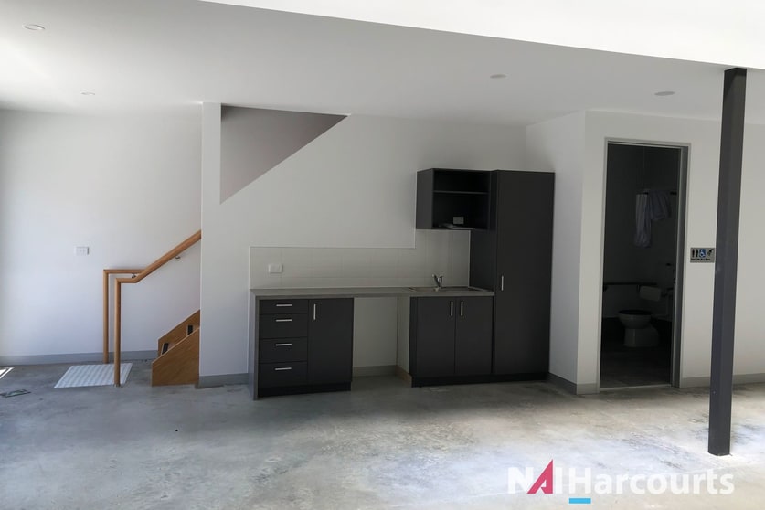Click to view all images 5/22 Keon Parade Thomastown VIC 3074 - Image 3
