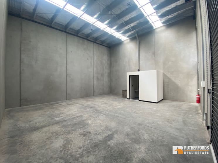 Click to view all images 7/6 Richards Court Keilor Park VIC 3042 - Image 3