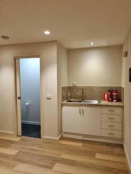Click to view all images 422 High Street Northcote VIC 3070 - Image 3